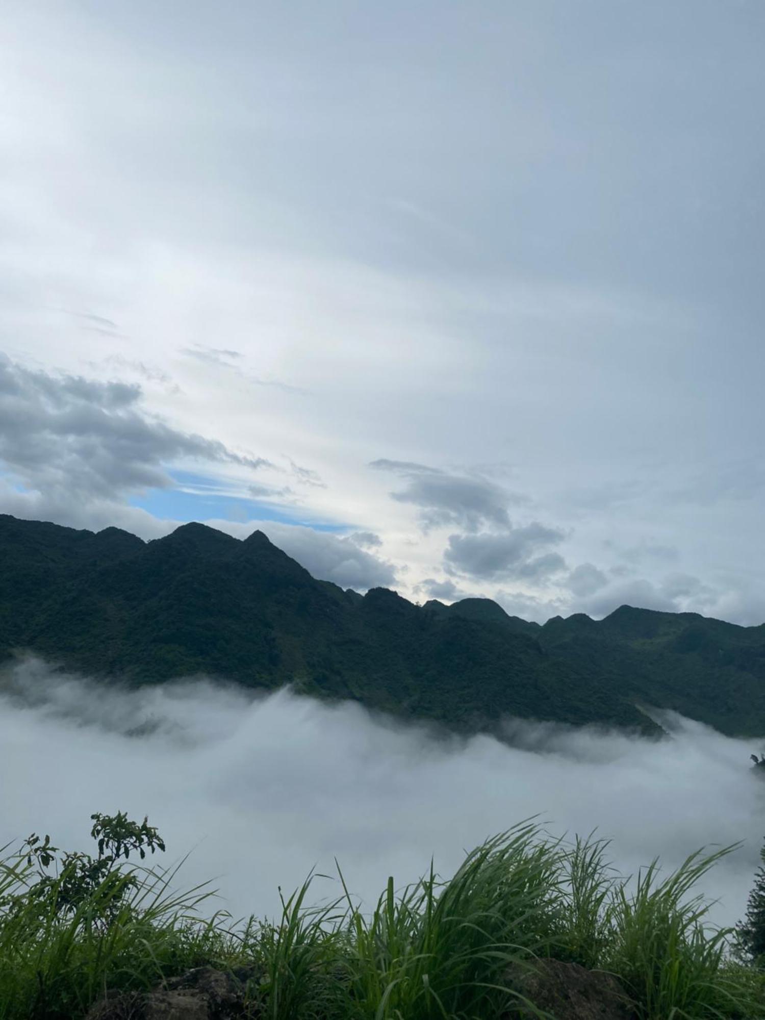 Cao Nguyen Da Homestay Meo Vac Esterno foto
