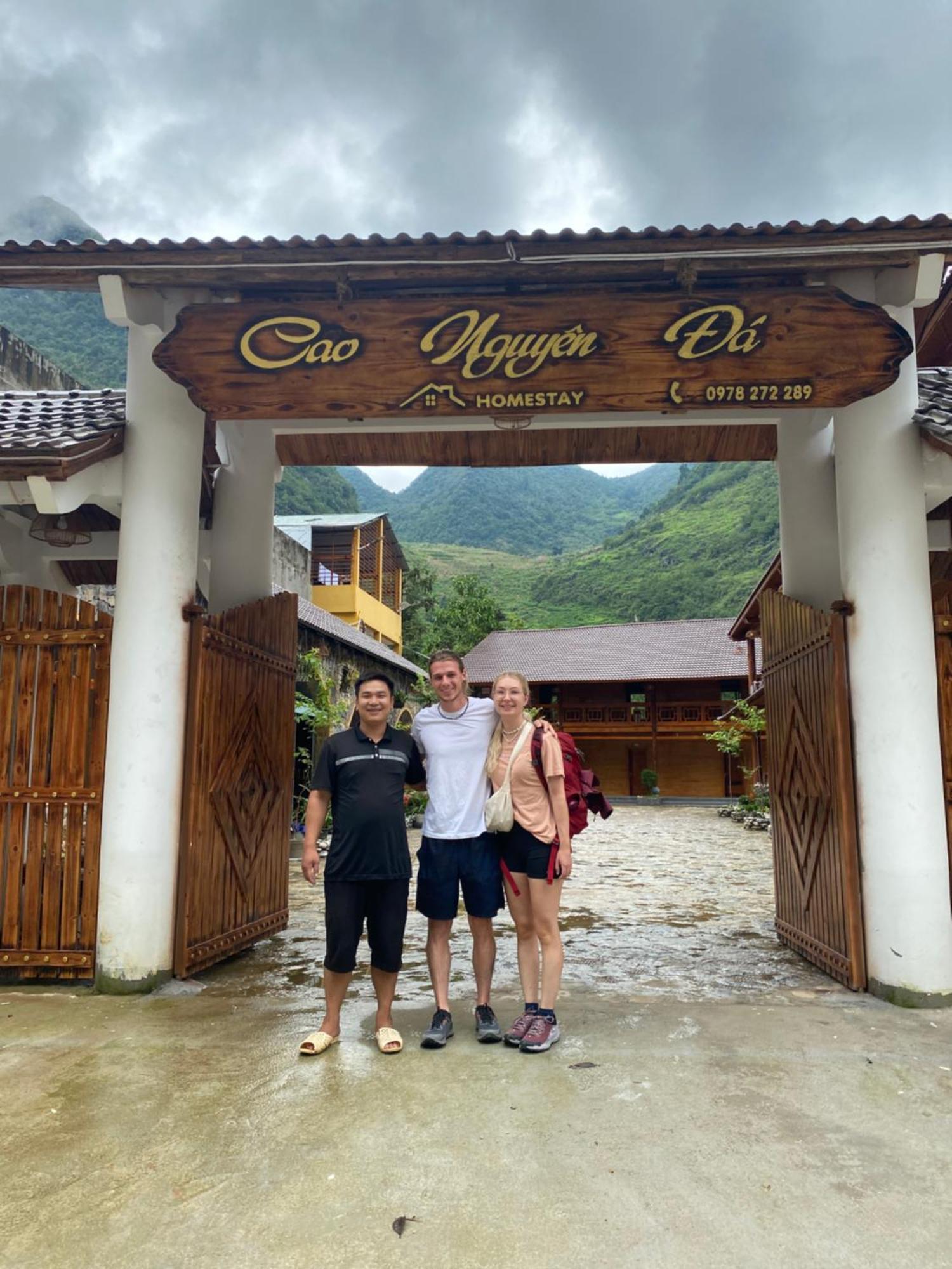 Cao Nguyen Da Homestay Meo Vac Esterno foto