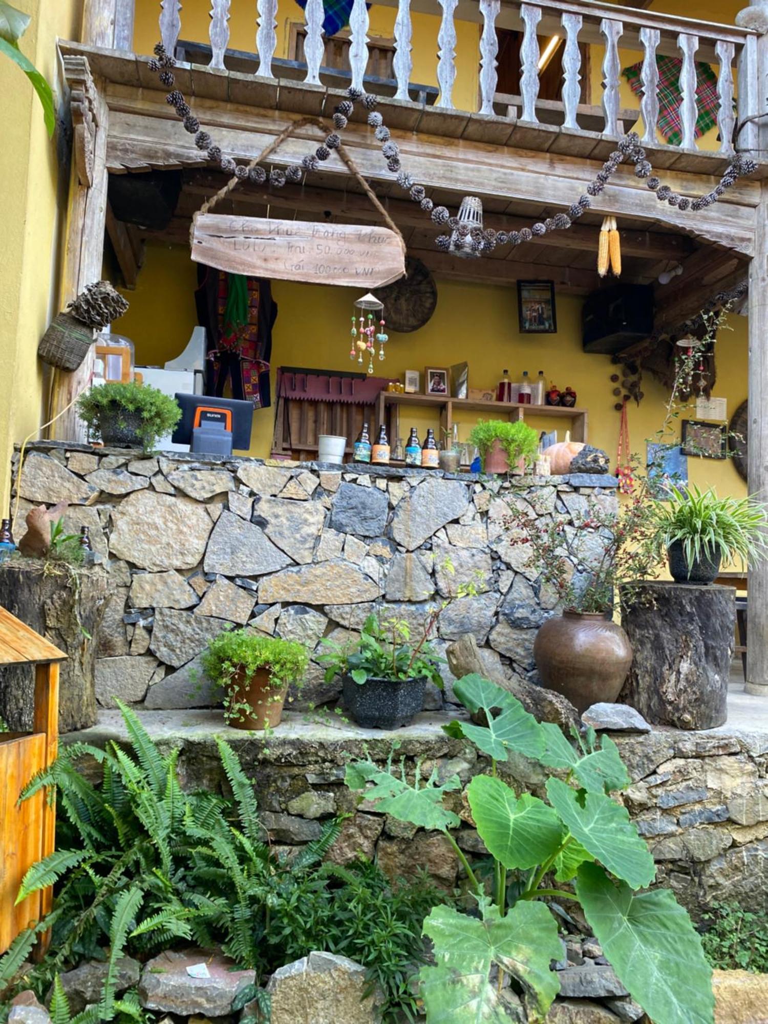 Cao Nguyen Da Homestay Meo Vac Esterno foto