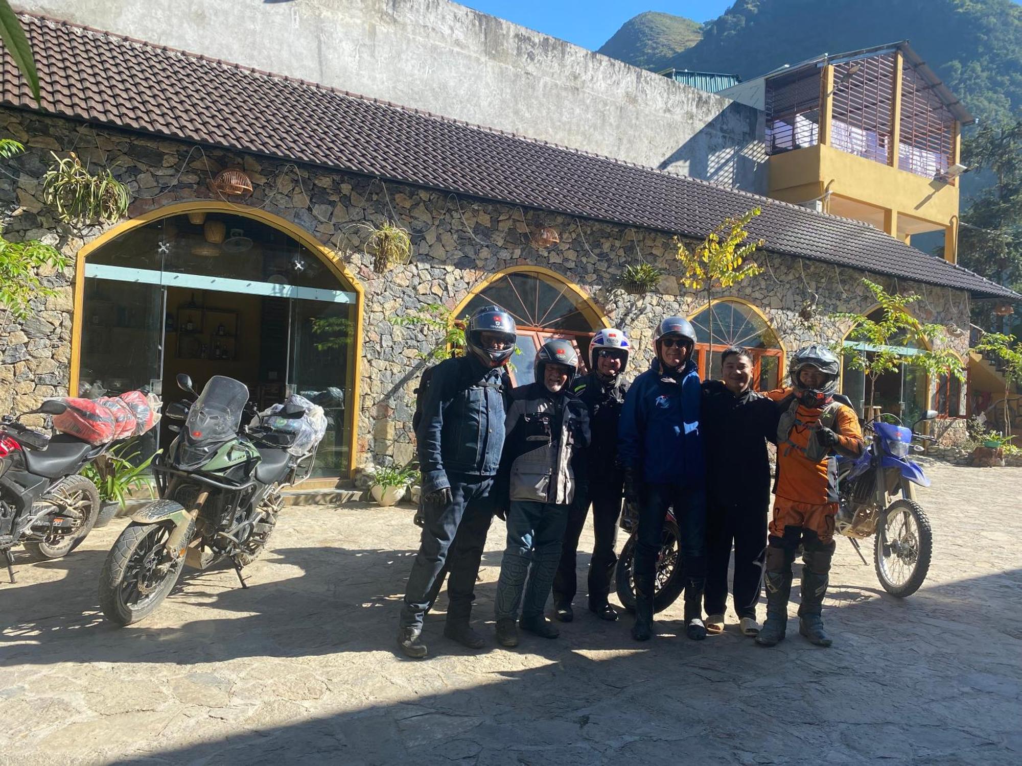 Cao Nguyen Da Homestay Meo Vac Esterno foto